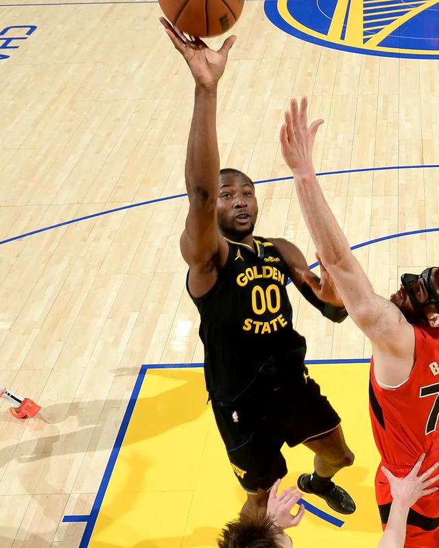 NBA季后赛：猛龙惊险晋级半决赛的简单介绍